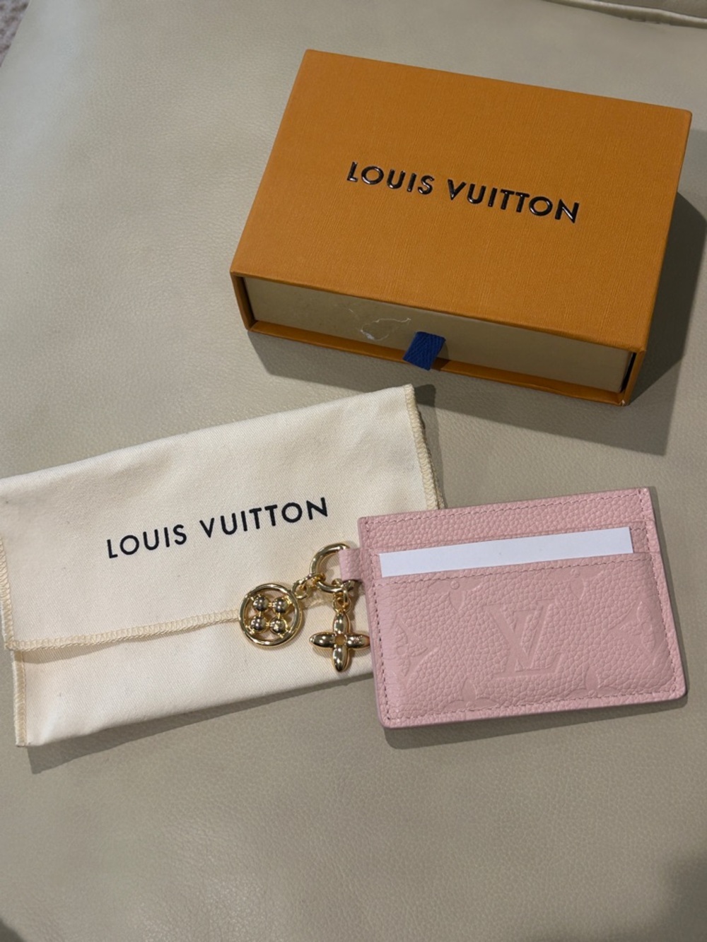 Pink Cardholder Key Charm - Picture 5 of 7